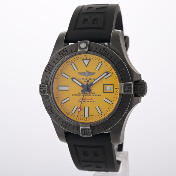 Breitling Avenger II Seawolf Blacksteel M17331 Yellow 45mm Men's Watch +B&P - Picture 3 of 12